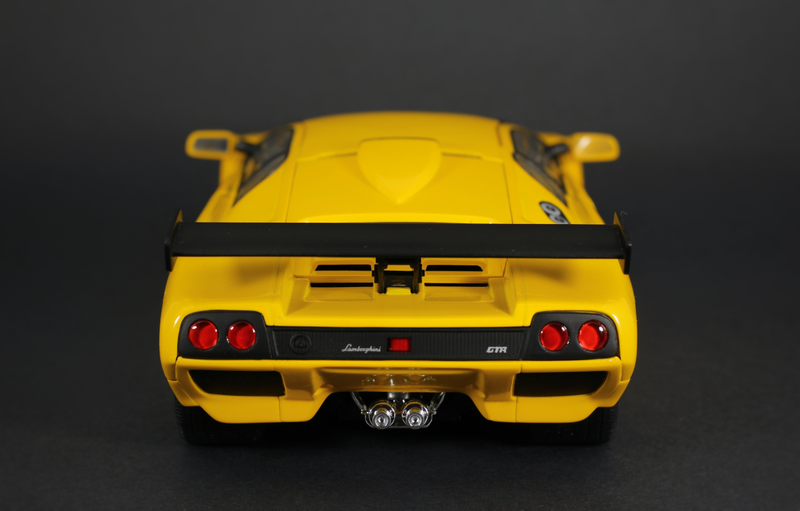 Illustration for article titled Lamborghini Diablo GTR in 1:18 scale by Hot Wheels